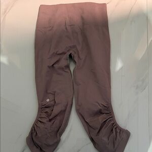lululemon athletica Mauve Ribbed Capri Jeggings with Ruched Calves